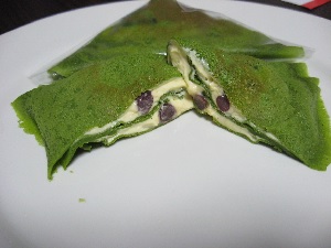 宇治有機抹茶のクレープ～丹波大納言添え～